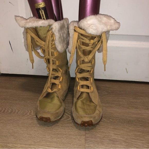 Timberland ladies winter snow boots size 9 - Picture 3 of 7